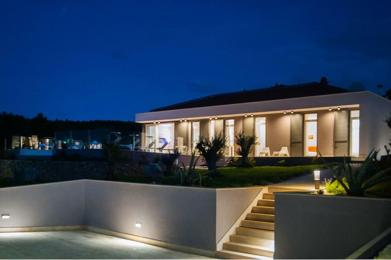 Villa R&B Сутиван Екстериор снимка